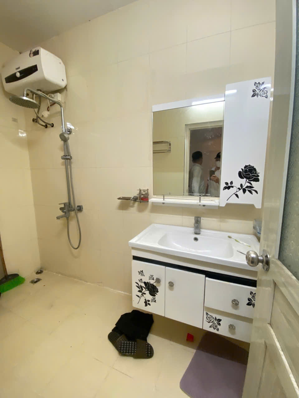 Cho thuê nhà nguyên căn ngõ 1279 Giải Phóng, 25m2 x 4 tầng, 2 ngủ khép kín, 7 Triệu - Ảnh 1